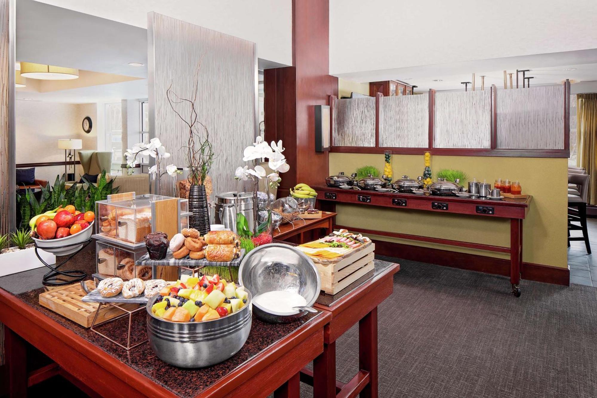 ดับเบิลทรี บาย ฮิลตัน บอสตัน เบย์ไซด์ Hotel ภายนอก รูปภาพ